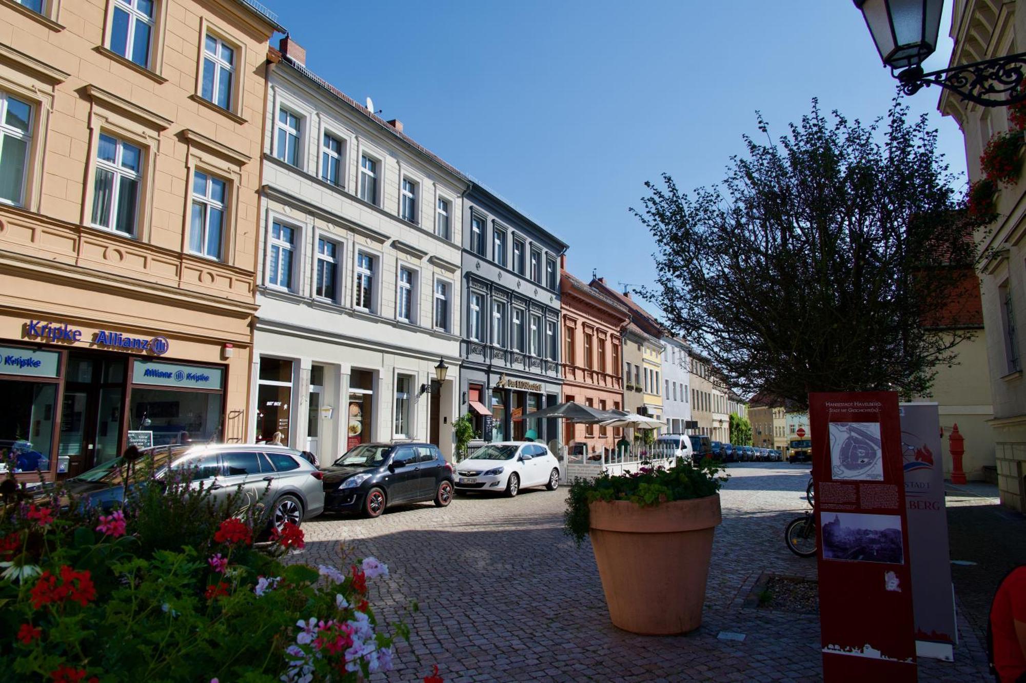 Das Bilderbuchcafe - Ferien Apartment No 5 - Markt 7 Havelberg Extérieur photo