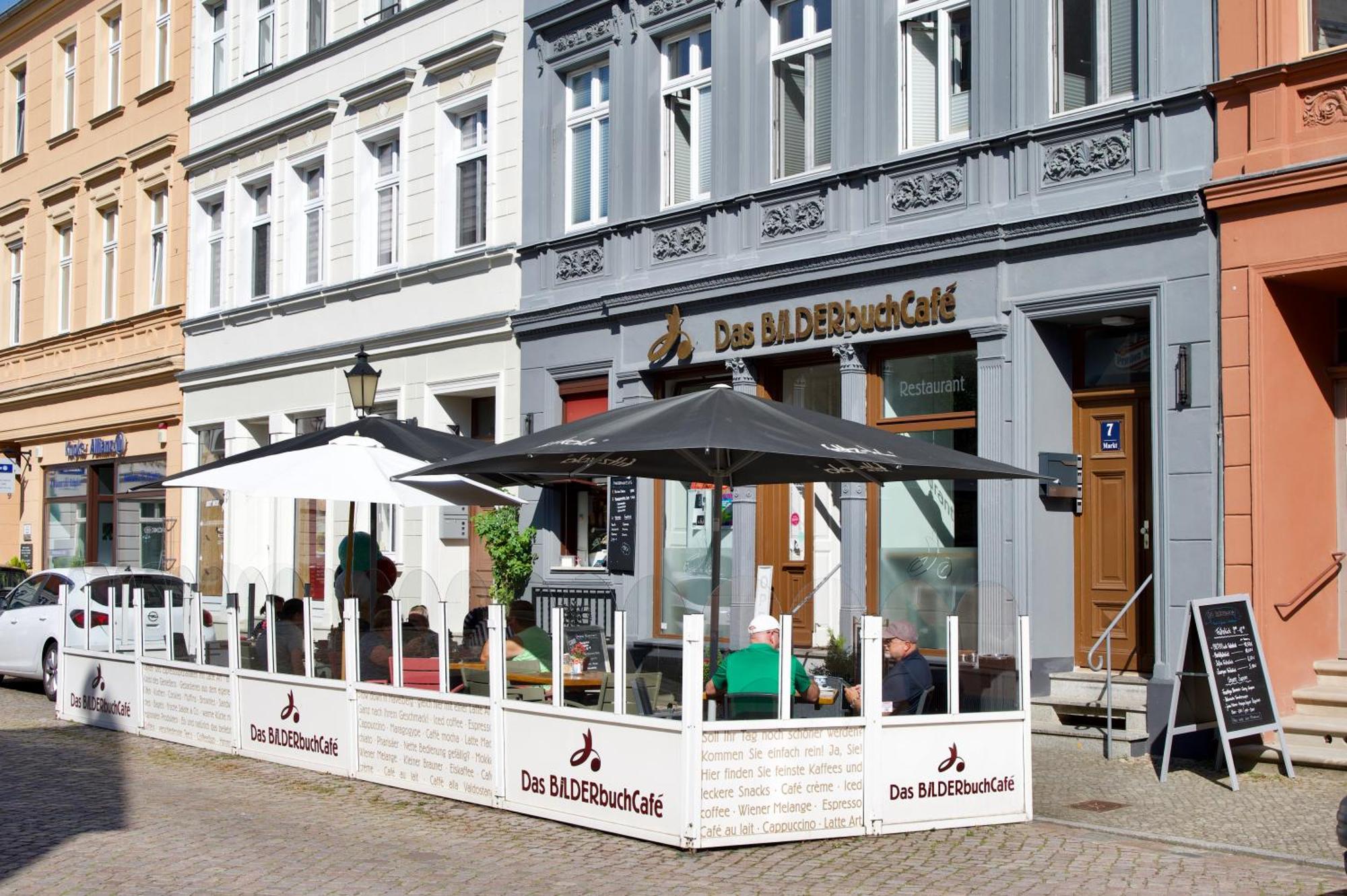 Das Bilderbuchcafe - Ferien Apartment No 5 - Markt 7 Havelberg Extérieur photo